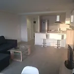 Santa Barbara 18 شقة *